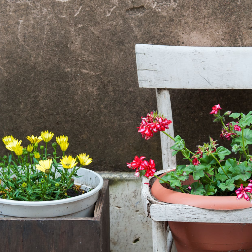 What are some unique upcycling ideas for small spaces