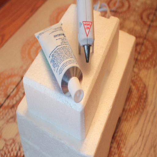 Step-by-Step Guide to Gluing Styrofoam Effectively