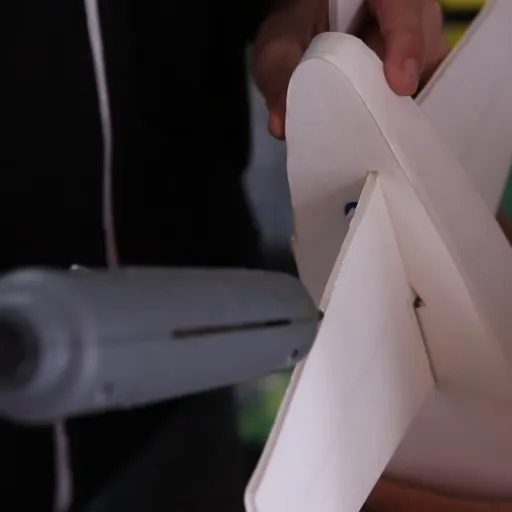 Best Practices for Applying Glue to Styrofoam