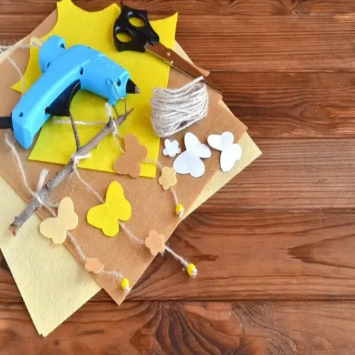 Factors to Consider When Choosing Glue
